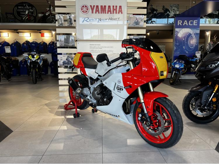 YAMAHA XSR 900 GP 207€/MOIS* +DE 3400€ D'ACCESSOIRES GTIE 5 ANS