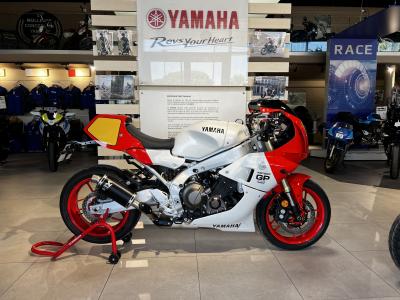 YAMAHA XSR 900 GP 207€/MOIS* +DE 3400€ D'ACCESSOIRES GTIE 5 ANS
