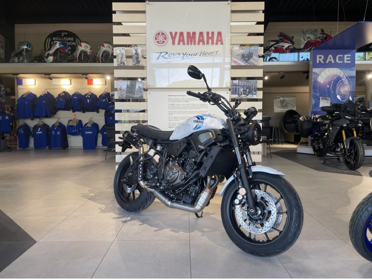 XSR 700 HISTORIC WHITE 132€*/MOIS PROMOTION 1000€ DE REMISE ! 