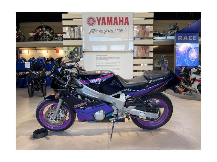  FZR 600 7000Km ETAT EXCEPTIONNEL !  MUSÉE