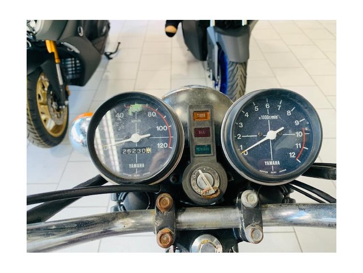 YAMAHA RD 90