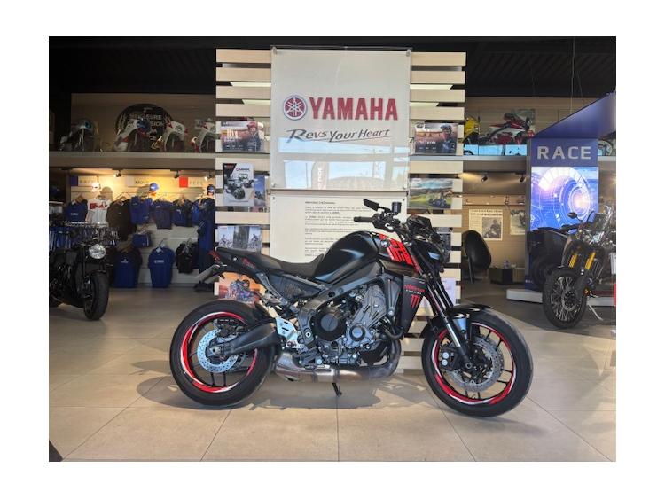 MT-09 TECH BLACK 142€/MOIS* +DE 4800€ D'EQUIPEMENT GTIE 12 MOIS 