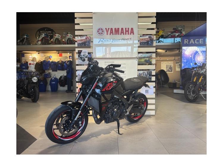 MT-09 TECH BLACK 142€/MOIS* +DE 4800€ D'EQUIPEMENT GTIE 12 MOIS 