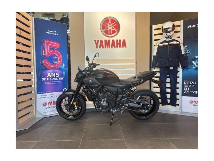 MT-07 Y-AMT 2025 TECH BLACK  GARANTIE 5 ANS 154€/mois*
