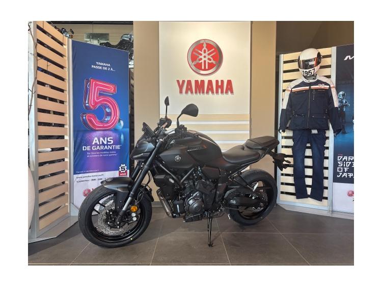 MT-07 Y-AMT 2025 TECH BLACK  GARANTIE 5 ANS 154€/mois*