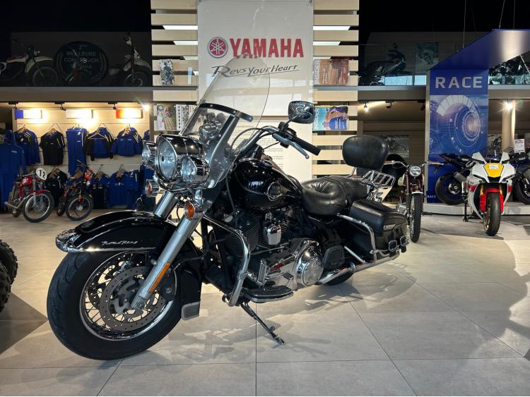 HARLEY-DAVIDSON PROMOTION ROAD KING CLASSIC 1584 133€/MOIS* GARANTIE 12 MOIS  +DE 3000€ D'EQUIPEMENT !