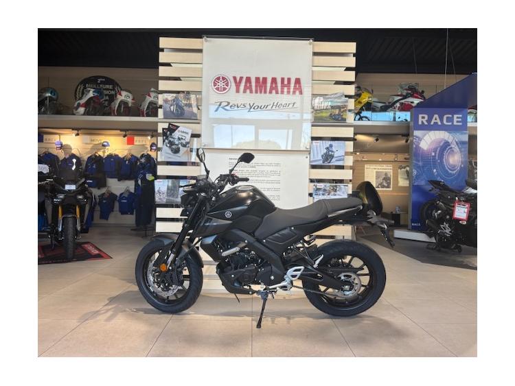 MT-125 TECH BLACK 2025 82€/MOIS* GARANTIE 5 ANS 