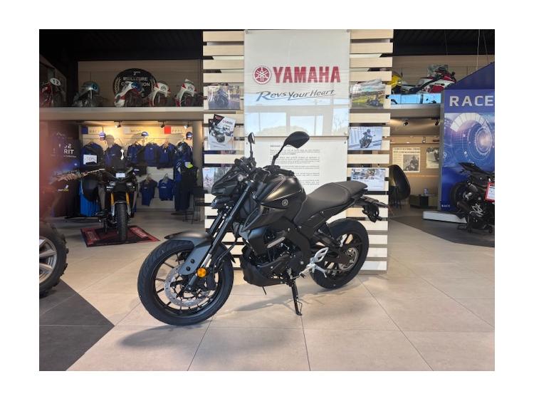 MT-125 TECH BLACK 2025 82€/MOIS* GARANTIE 5 ANS 
