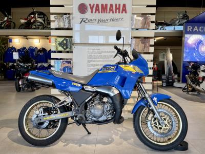 YAMAHA TDR 240