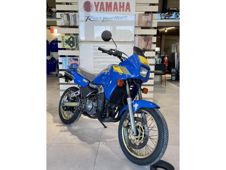 YAMAHA TDR 240