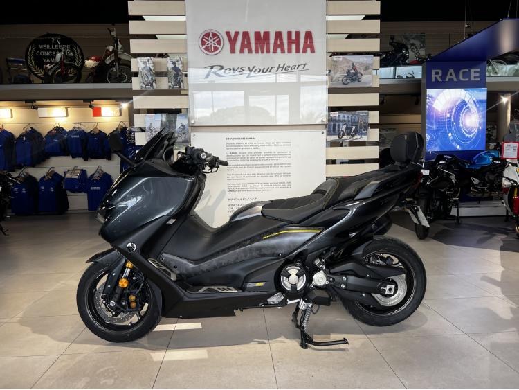 T-MAX 560 AKRAPOVIC 20E ANNIVERSAIRE 199€/MOIS* + DE 4800€ D'EQUIPEMENT GTIE 12 MOIS