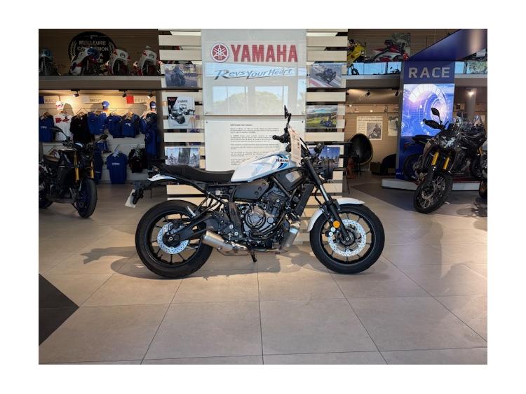DESTOCKAGE XSR 700 35KW HISTORIC WHITE 123€*/MOIS 1800€ DE REMISE !!