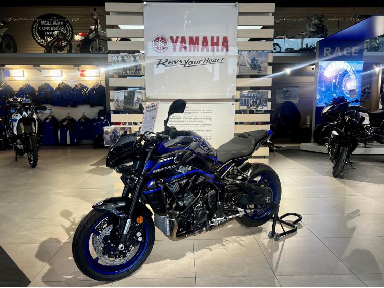 YAMAHA MT-10 ICON BLUE KUTVEK PROMOTION 250€/MOIS*